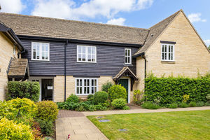 18 Carysfort Close- click for photo gallery